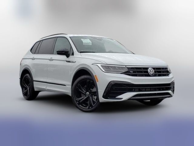 2024 Volkswagen Tiguan/Taos SE R-Line Black