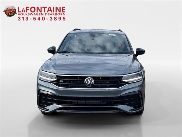 2024 Volkswagen Tiguan SE R-Line Black