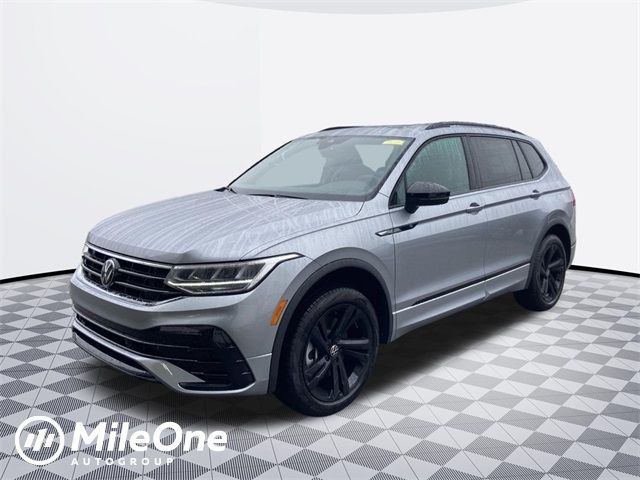 2024 Volkswagen Tiguan SE R-Line Black