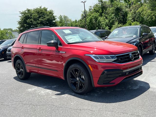 2024 Volkswagen Tiguan SE R-Line Black