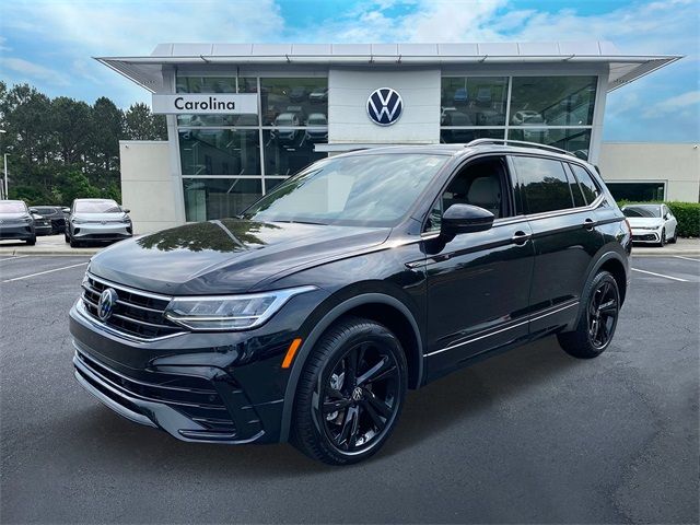 2024 Volkswagen Tiguan SE R-Line Black