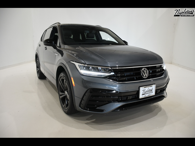 2024 Volkswagen Tiguan SE R-Line Black