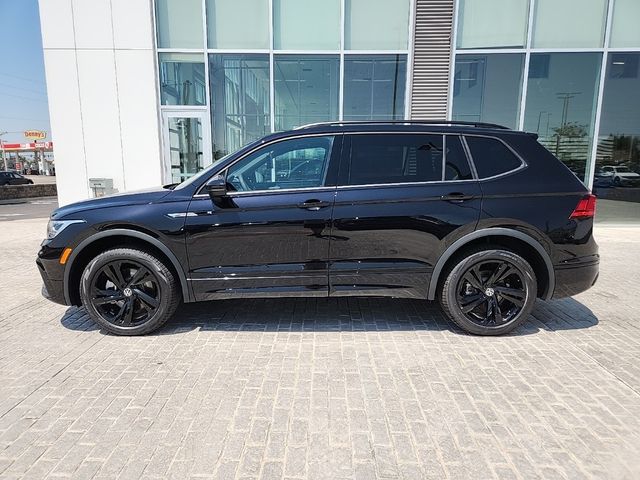 2024 Volkswagen Tiguan SE R-Line Black