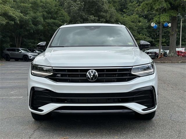 2024 Volkswagen Tiguan SE R-Line Black