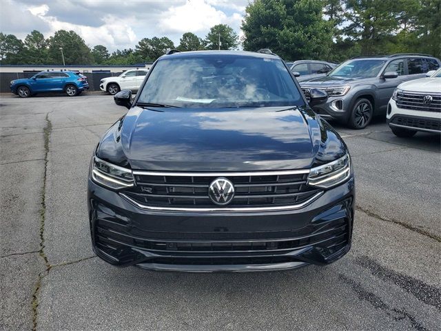 2024 Volkswagen Tiguan SE R-Line Black