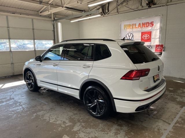 2024 Volkswagen Tiguan SE R-Line Black