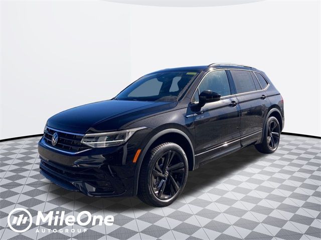 2024 Volkswagen Tiguan SE R-Line Black