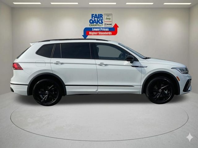 2024 Volkswagen Tiguan SE R-Line Black