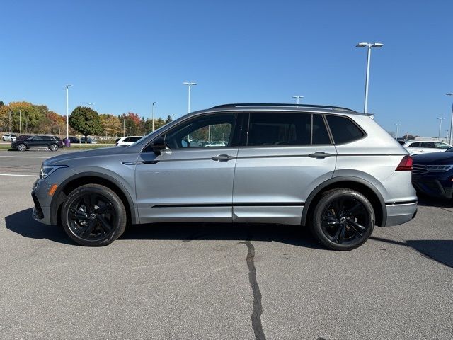 2024 Volkswagen Tiguan/Taos SE R-Line Black