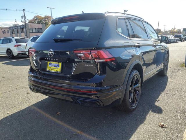 2024 Volkswagen Tiguan SE R-Line Black