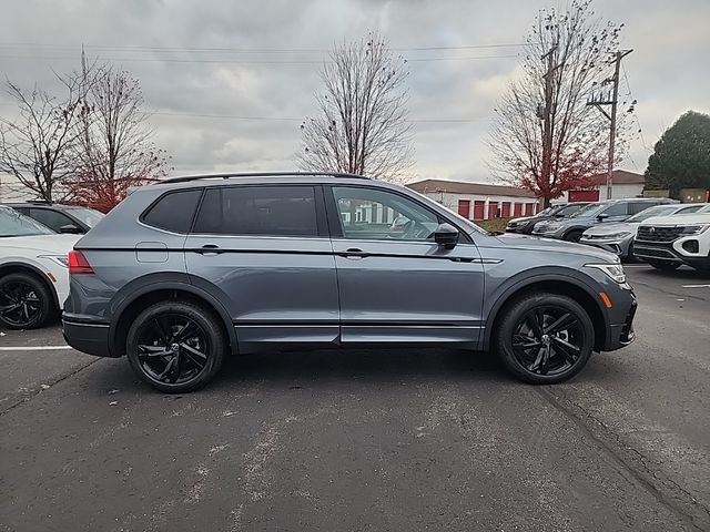 2024 Volkswagen Tiguan/Taos SE R-Line Black