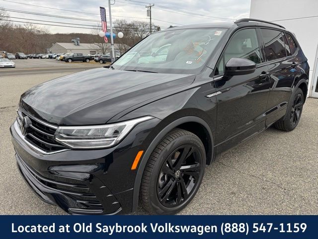 2024 Volkswagen Tiguan SE R-Line Black