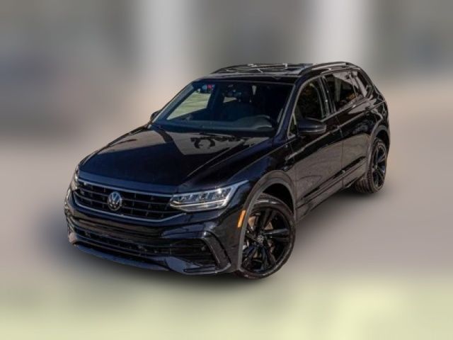 2024 Volkswagen Tiguan SE R-Line Black