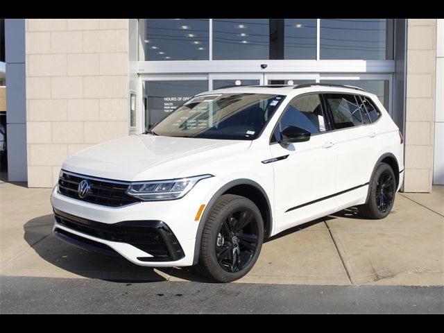 2024 Volkswagen Tiguan SE R-Line Black