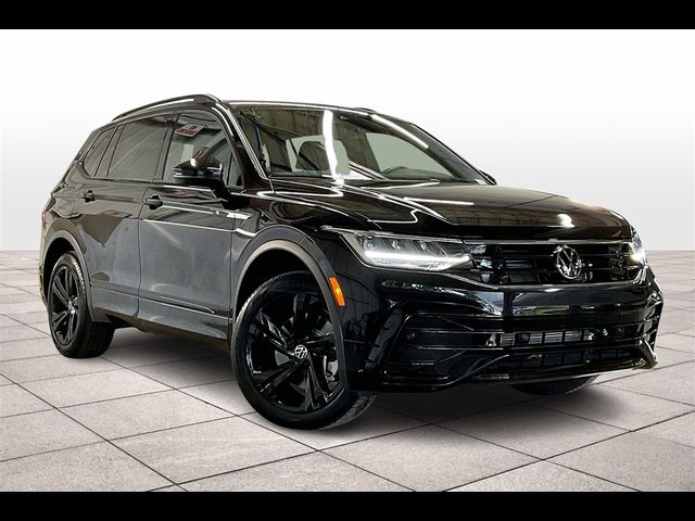 2024 Volkswagen Tiguan SE R-Line Black