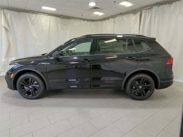 2024 Volkswagen Tiguan SE R-Line Black