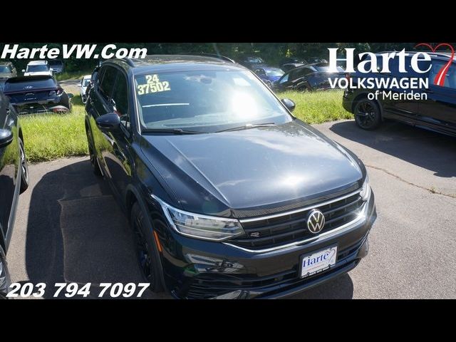 2024 Volkswagen Tiguan SE R-Line Black