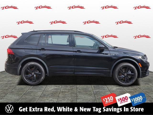 2024 Volkswagen Tiguan SE R-Line Black