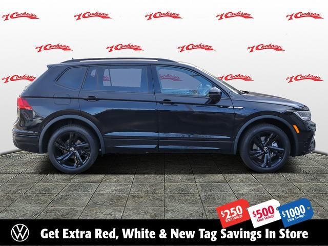 2024 Volkswagen Tiguan SE R-Line Black