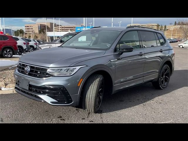 2024 Volkswagen Tiguan SE R-Line Black