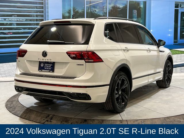 2024 Volkswagen Tiguan SE R-Line Black