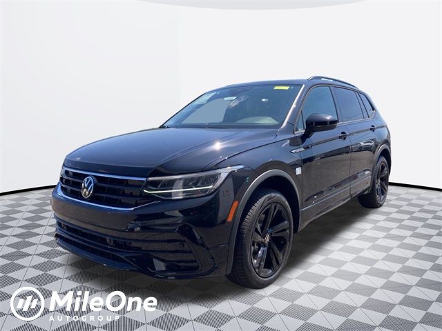 2024 Volkswagen Tiguan SE R-Line Black