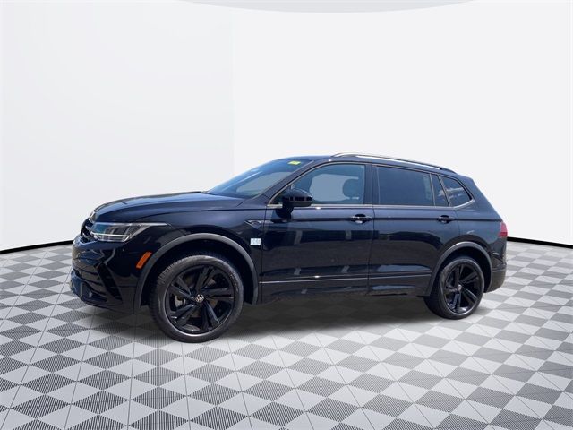 2024 Volkswagen Tiguan SE R-Line Black