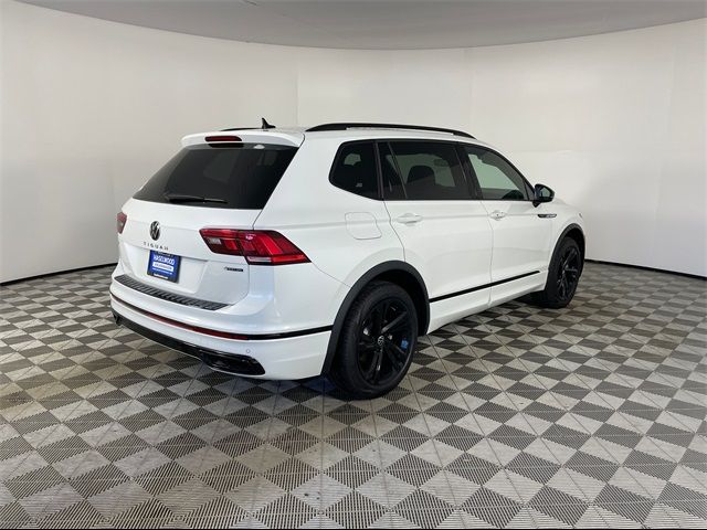 2024 Volkswagen Tiguan SE R-Line Black