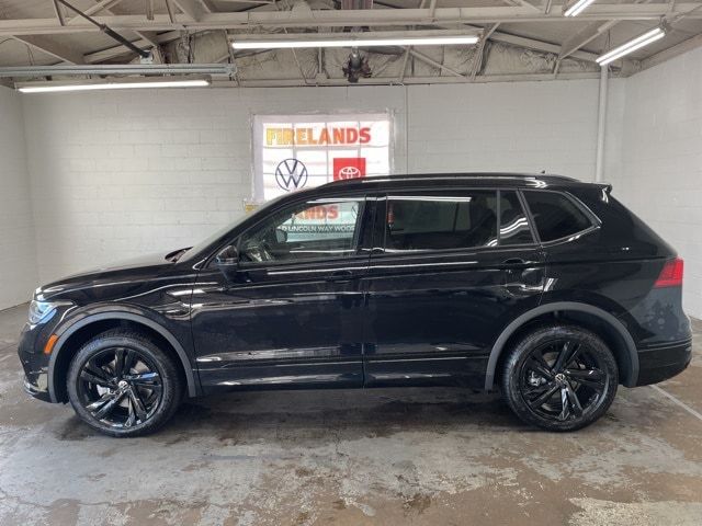 2024 Volkswagen Tiguan SE R-Line Black