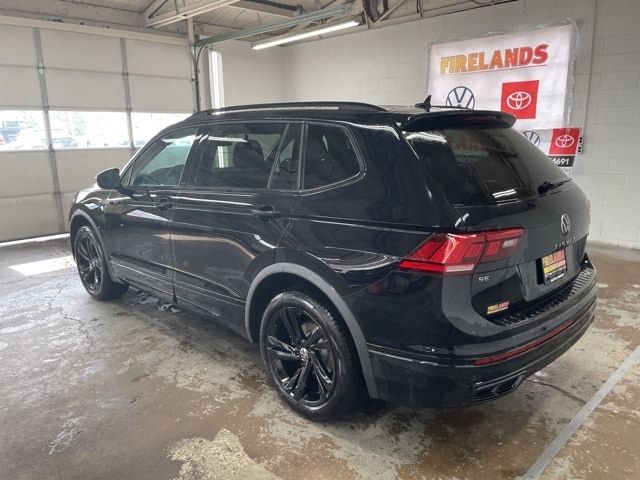 2024 Volkswagen Tiguan SE R-Line Black