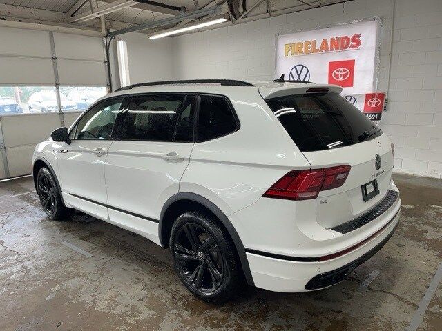 2024 Volkswagen Tiguan SE R-Line Black