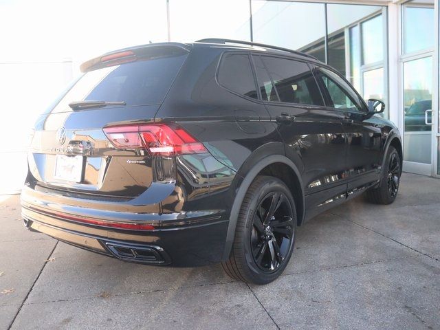 2024 Volkswagen Tiguan/Taos SE R-Line Black