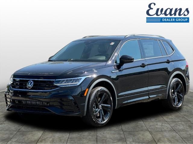 2024 Volkswagen Tiguan SE R-Line Black