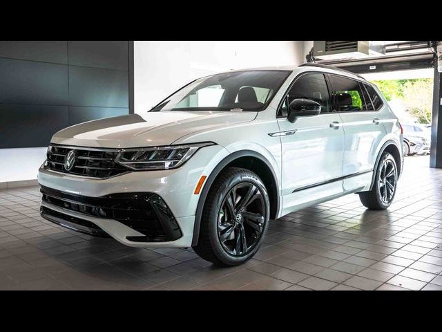 2024 Volkswagen Tiguan SE R-Line Black