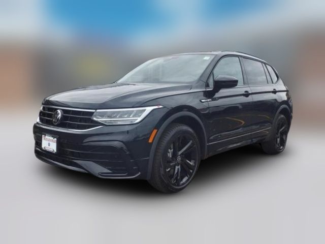 2024 Volkswagen Tiguan SE R-Line Black