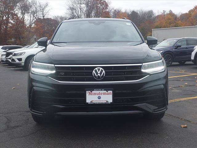 2024 Volkswagen Tiguan SE R-Line Black