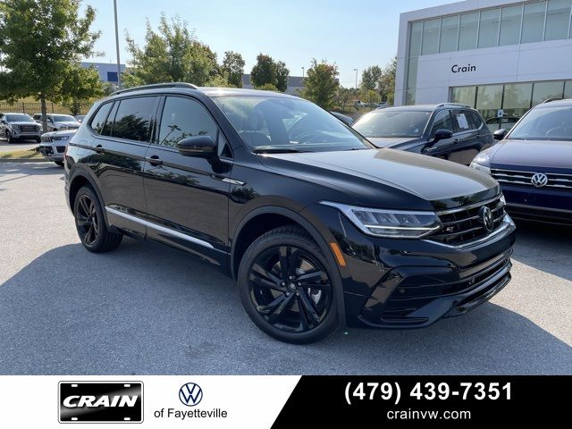 2024 Volkswagen Tiguan/Taos SE R-Line Black