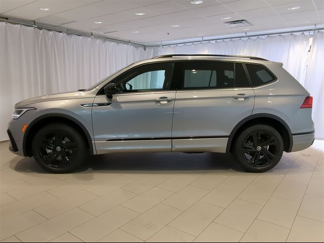 2024 Volkswagen Tiguan/Taos SE R-Line Black