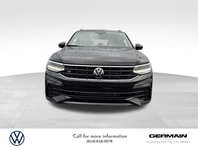 2024 Volkswagen Tiguan SE R-Line Black