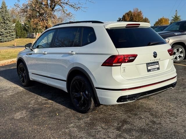 2024 Volkswagen Tiguan SE R-Line Black