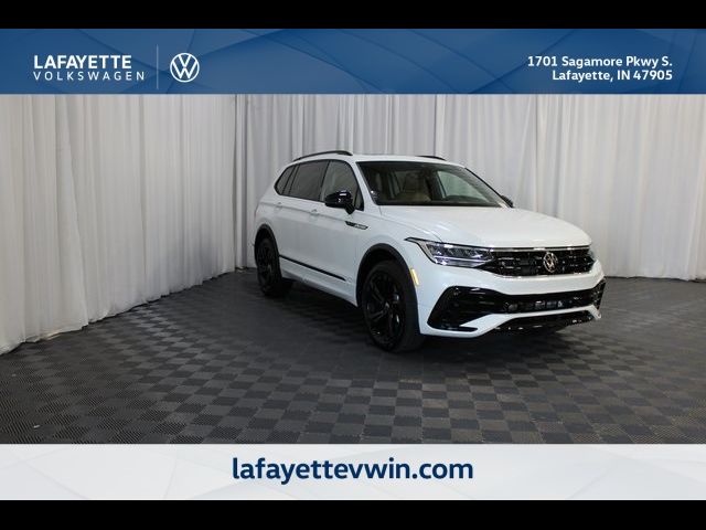 2024 Volkswagen Tiguan/Taos SE R-Line Black