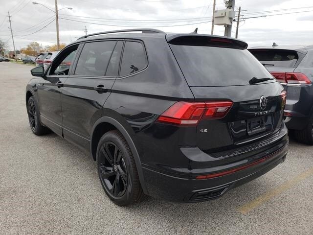 2024 Volkswagen Tiguan/Taos SE R-Line Black