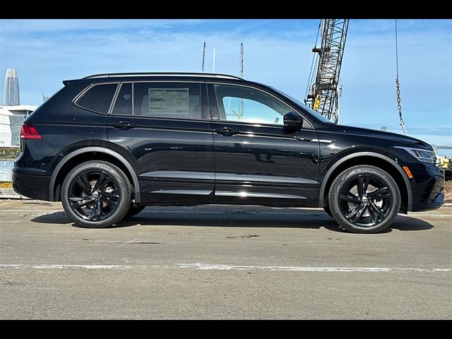 2024 Volkswagen Tiguan SE R-Line Black