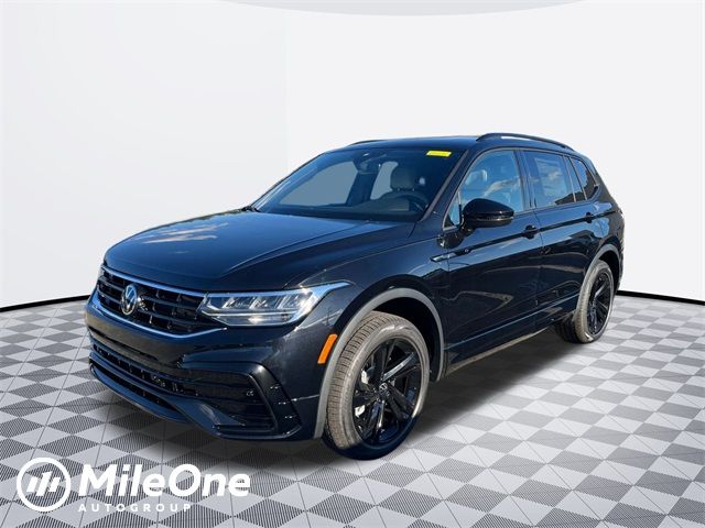 2024 Volkswagen Tiguan SE R-Line Black