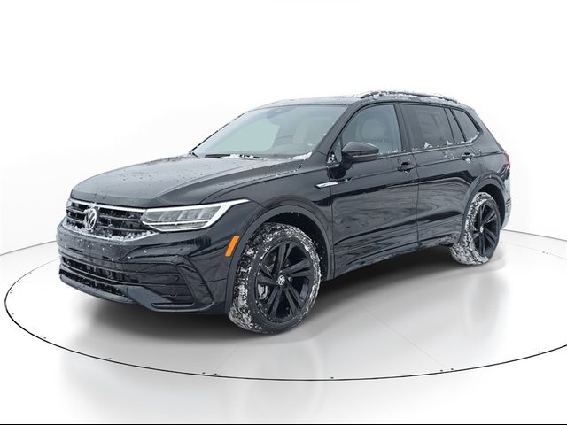 2024 Volkswagen Tiguan SE R-Line Black