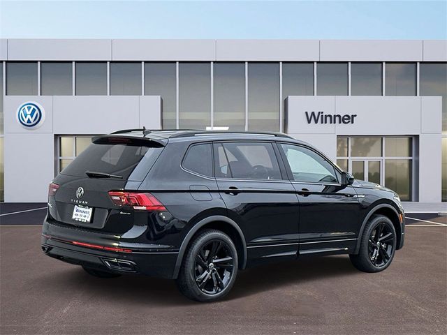 2024 Volkswagen Tiguan SE R-Line Black