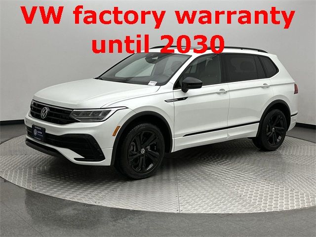 2024 Volkswagen Tiguan SE R-Line Black