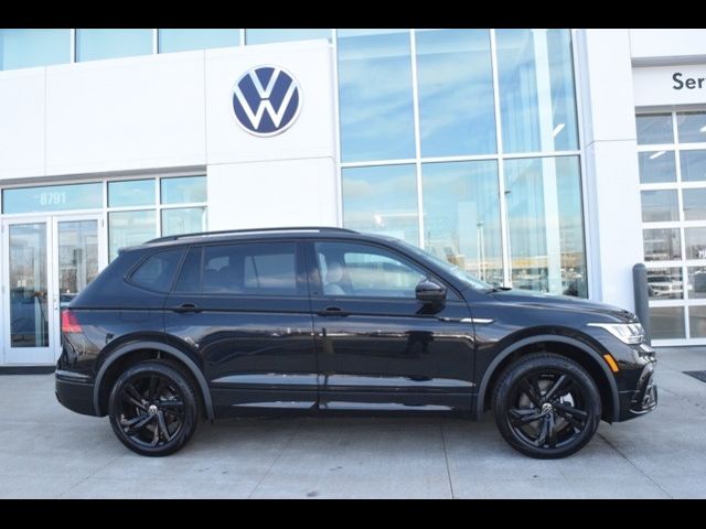 2024 Volkswagen Tiguan SE R-Line Black