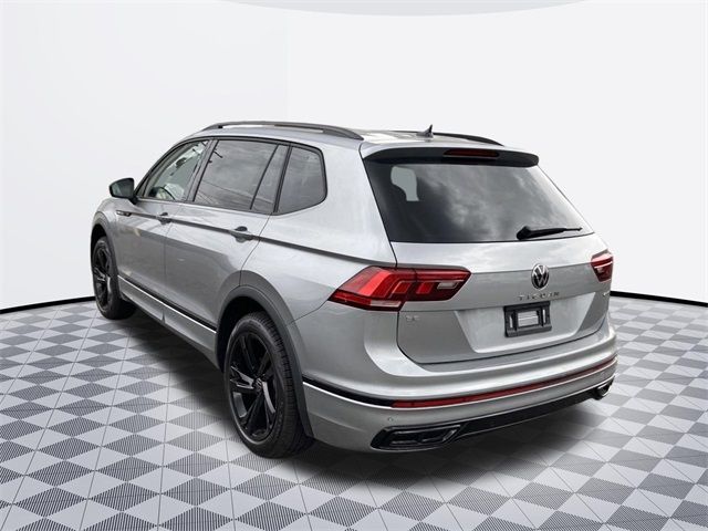 2024 Volkswagen Tiguan SE R-Line Black