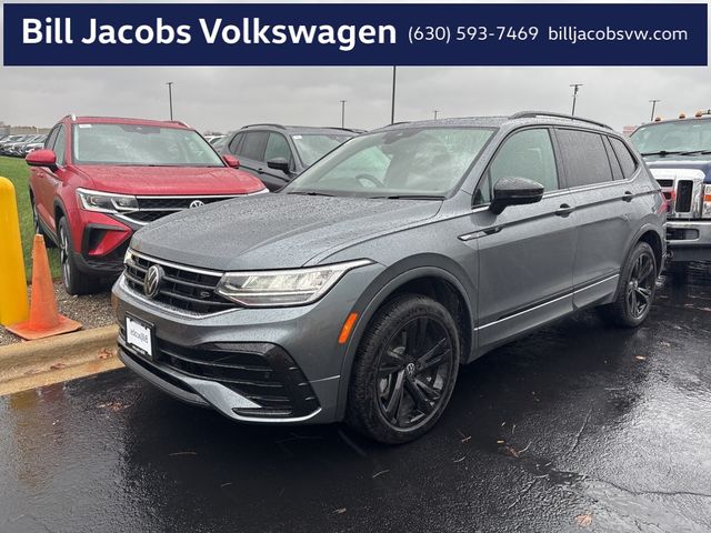 2024 Volkswagen Tiguan SE R-Line Black